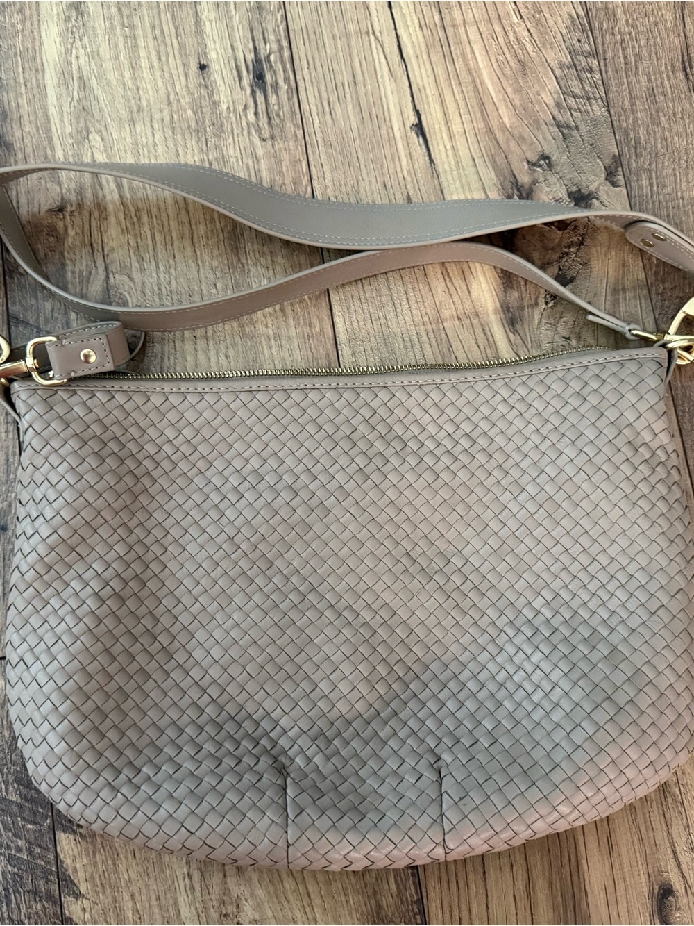 Quince Taupe Handwoven Crescent Convertible Shoulder Bag. - Picture 3 of 6